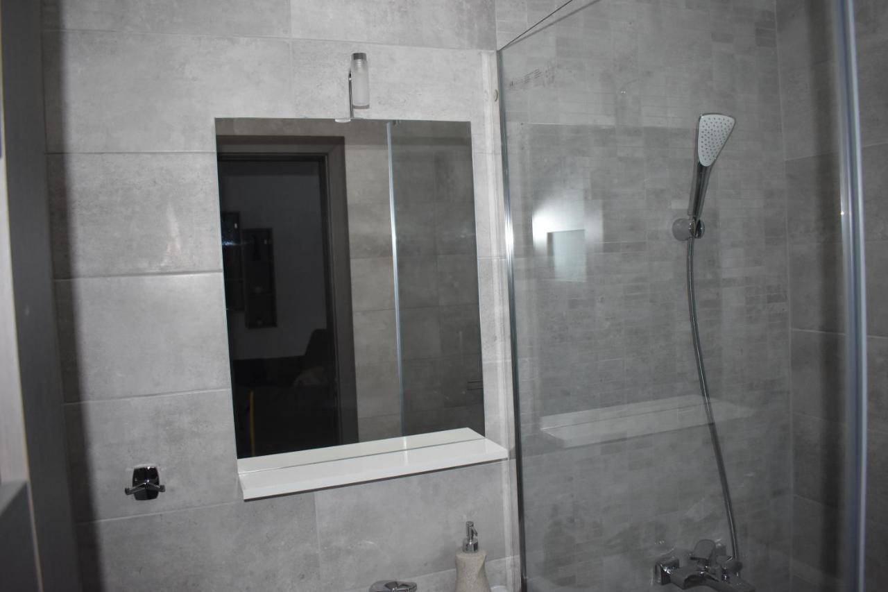 Roman'S Apartment City Residence Sibiu Bagian luar foto
