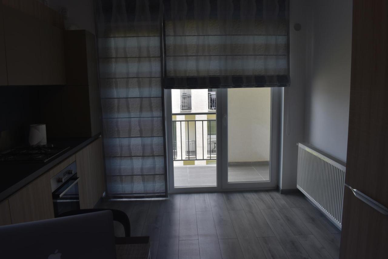Roman'S Apartment City Residence Sibiu Bagian luar foto