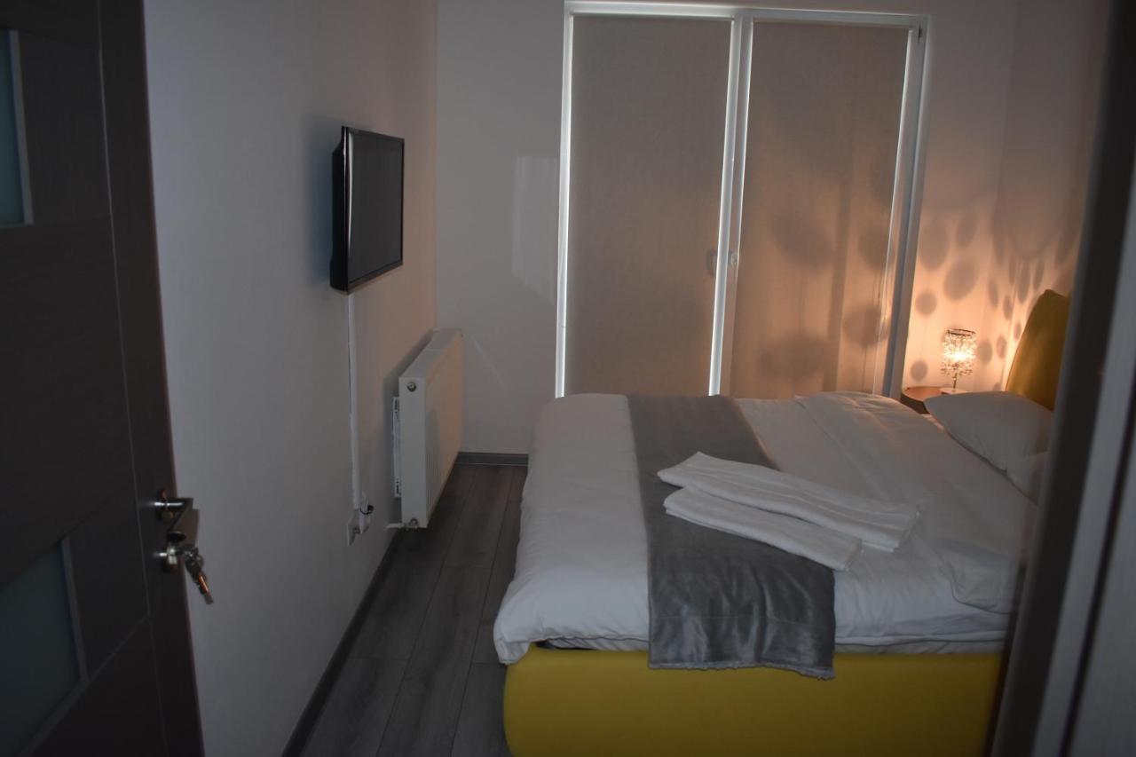 Roman'S Apartment City Residence Sibiu Bagian luar foto